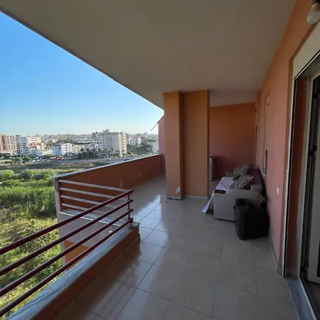 Golden Horizon Apartamento